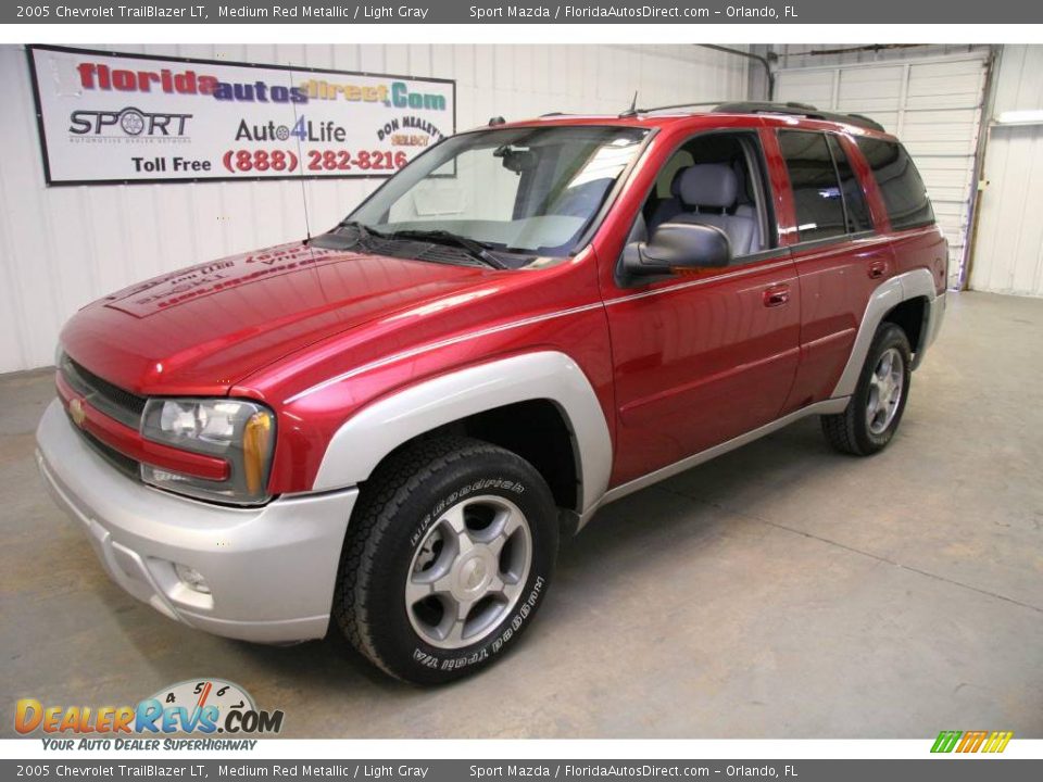 2005 Chevrolet TrailBlazer LT Medium Red Metallic / Light Gray Photo #5