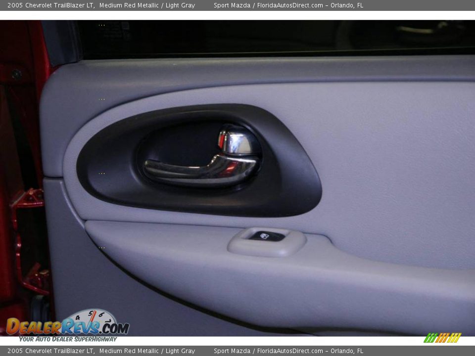 2005 Chevrolet TrailBlazer LT Medium Red Metallic / Light Gray Photo #24