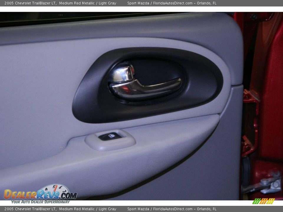 2005 Chevrolet TrailBlazer LT Medium Red Metallic / Light Gray Photo #26