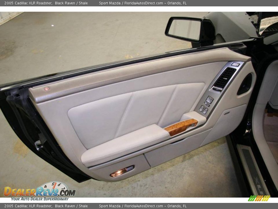 2005 Cadillac XLR Roadster Black Raven / Shale Photo #19