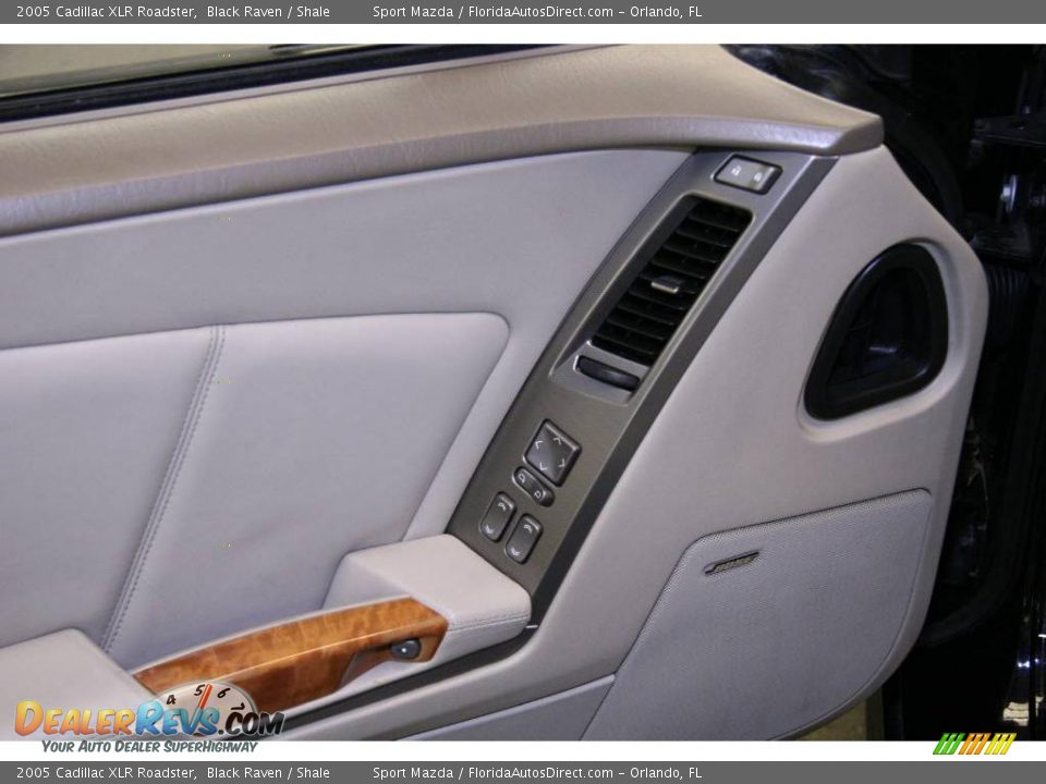 2005 Cadillac XLR Roadster Black Raven / Shale Photo #20