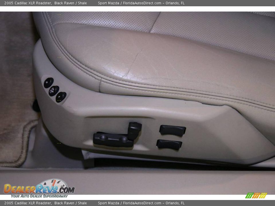 2005 Cadillac XLR Roadster Black Raven / Shale Photo #27