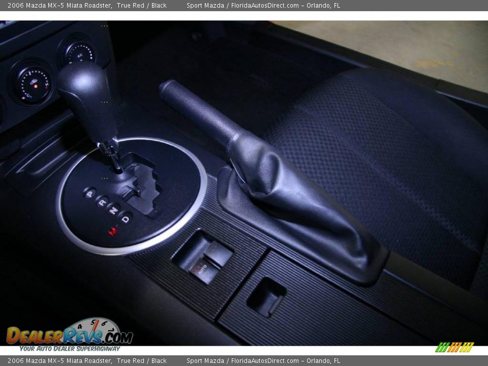 2006 Mazda MX-5 Miata Roadster True Red / Black Photo #32