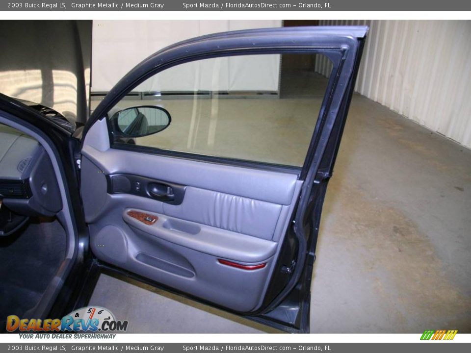 2003 Buick Regal LS Graphite Metallic / Medium Gray Photo #20