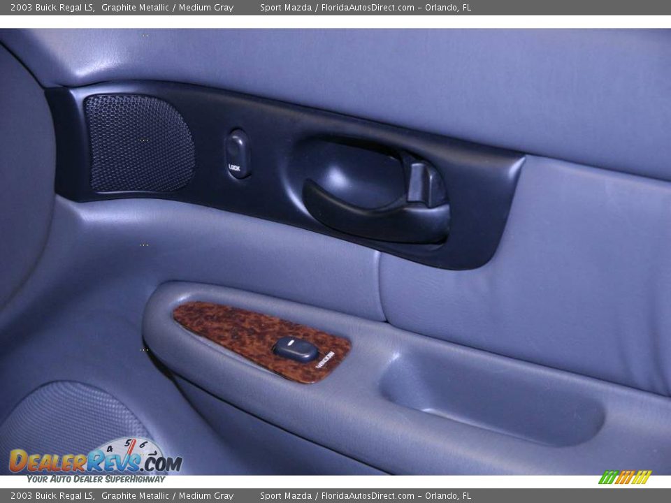 2003 Buick Regal LS Graphite Metallic / Medium Gray Photo #21