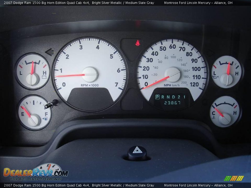2007 Dodge Ram 1500 Big Horn Edition Quad Cab 4x4 Bright Silver Metallic / Medium Slate Gray Photo #29