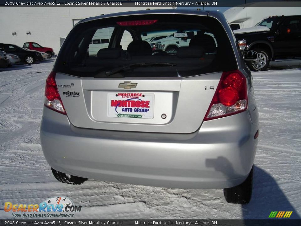 2008 Chevrolet Aveo Aveo5 LS Cosmic Silver Metallic / Charcoal Photo #4