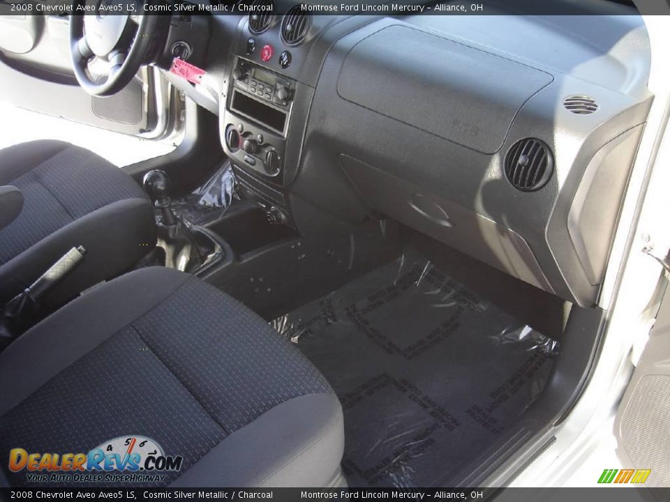2008 Chevrolet Aveo Aveo5 LS Cosmic Silver Metallic / Charcoal Photo #19
