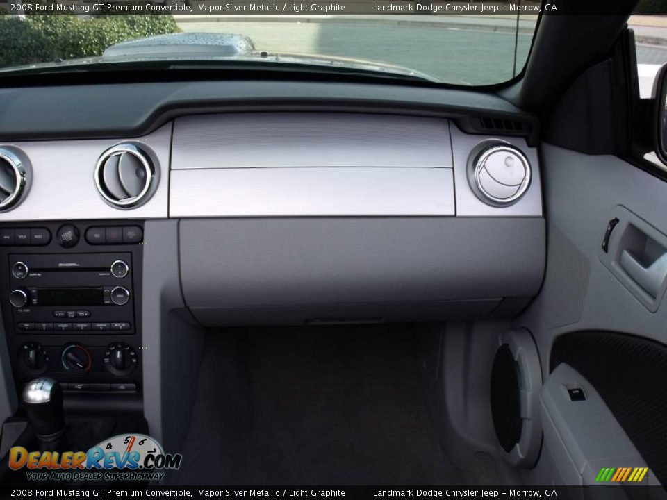 2008 Ford Mustang GT Premium Convertible Vapor Silver Metallic / Light Graphite Photo #17