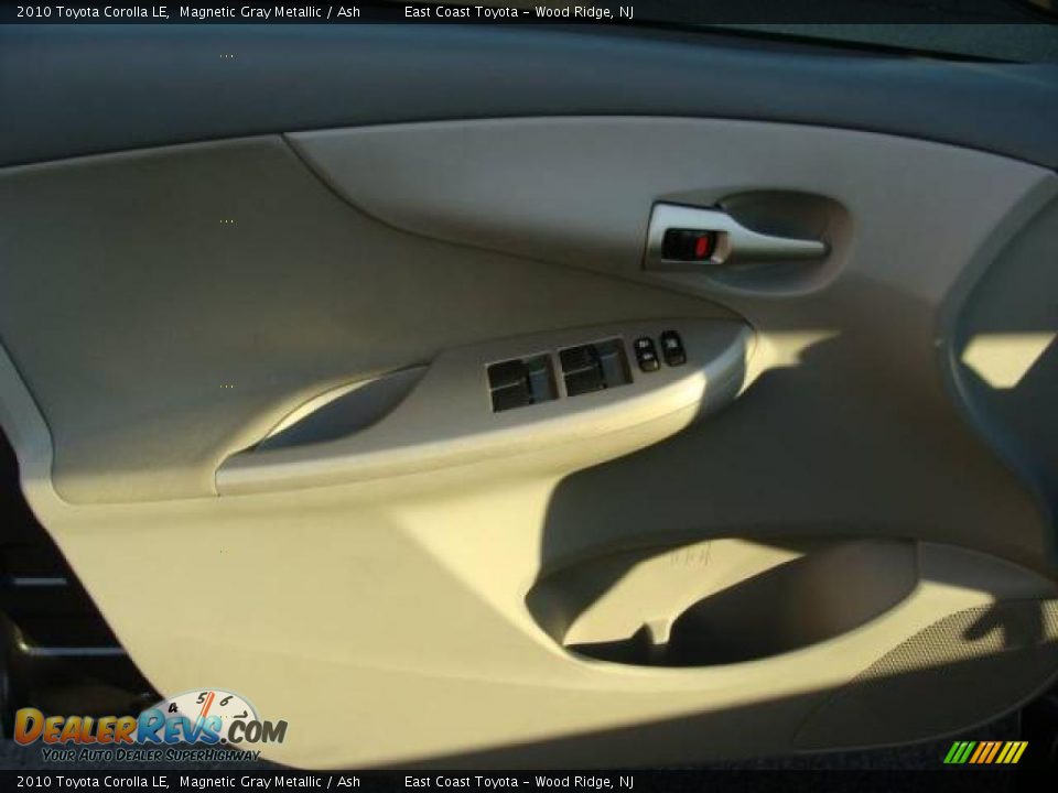 2010 Toyota Corolla LE Magnetic Gray Metallic / Ash Photo #6