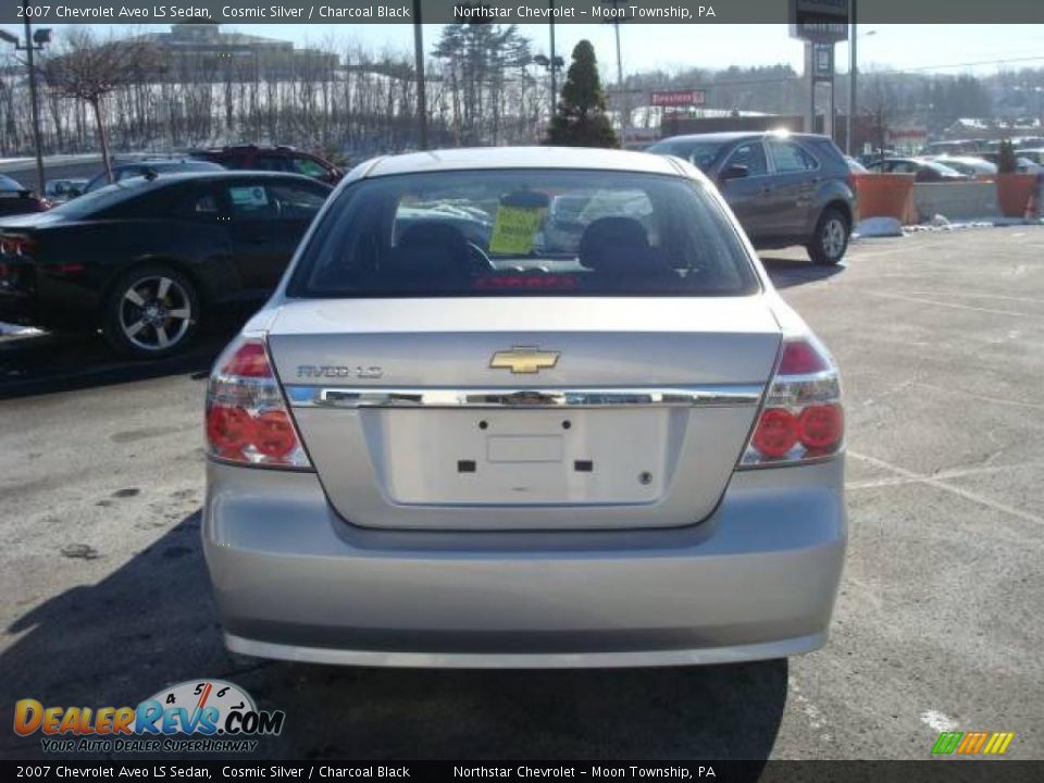 2007 Chevrolet Aveo LS Sedan Cosmic Silver / Charcoal Black Photo #4
