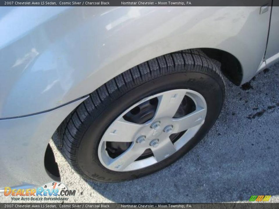 2007 Chevrolet Aveo LS Sedan Cosmic Silver / Charcoal Black Photo #9