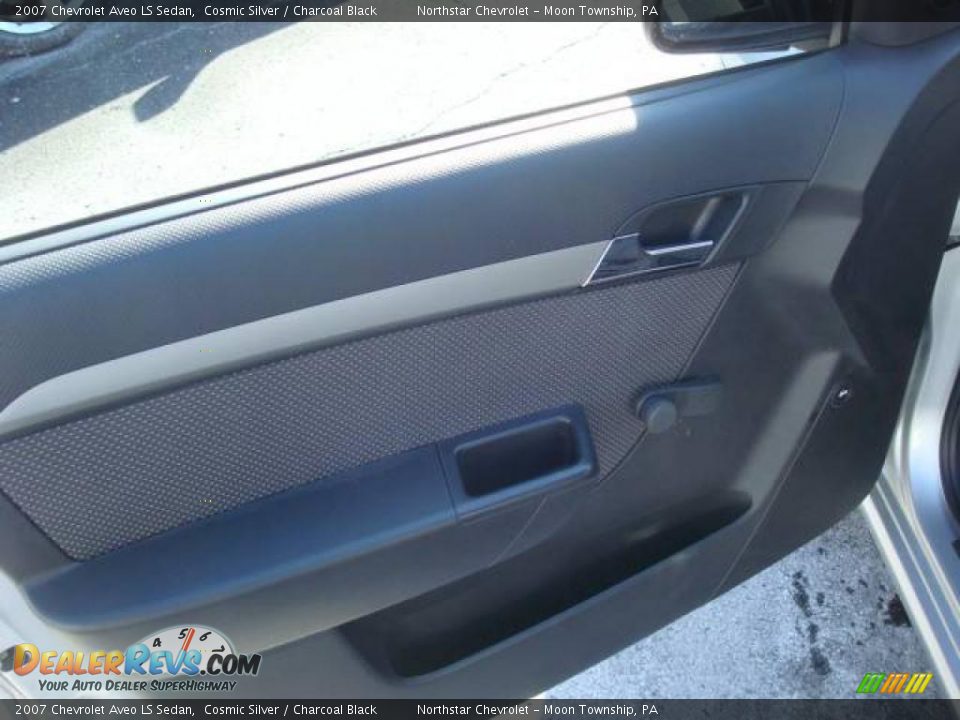 2007 Chevrolet Aveo LS Sedan Cosmic Silver / Charcoal Black Photo #14