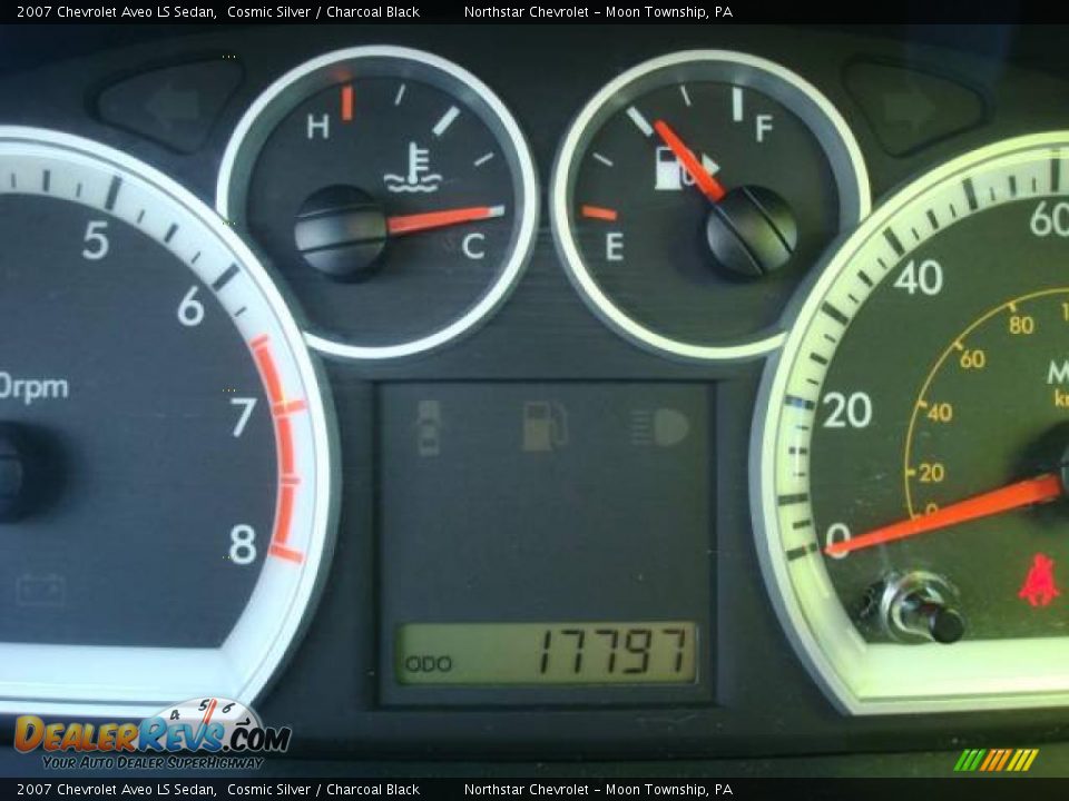 2007 Chevrolet Aveo LS Sedan Cosmic Silver / Charcoal Black Photo #20