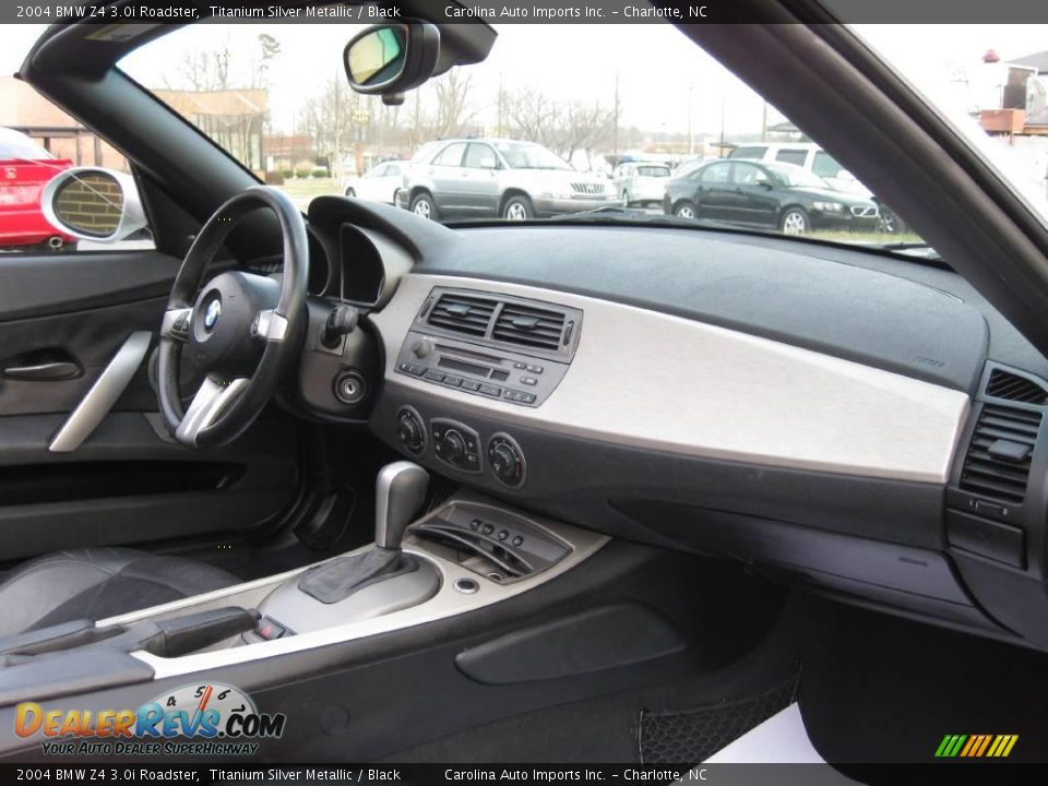 2004 BMW Z4 3.0i Roadster Titanium Silver Metallic / Black Photo #18
