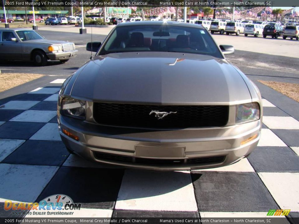 2005 Ford Mustang V6 Premium Coupe Mineral Grey Metallic / Dark Charcoal Photo #4