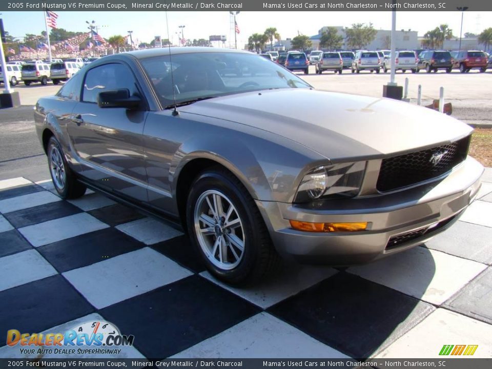 2005 Ford Mustang V6 Premium Coupe Mineral Grey Metallic / Dark Charcoal Photo #5