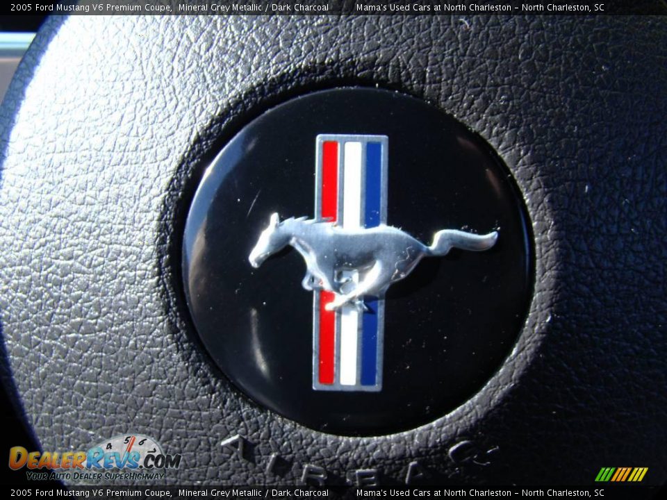 2005 Ford Mustang V6 Premium Coupe Mineral Grey Metallic / Dark Charcoal Photo #23