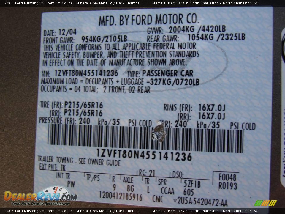 2005 Ford Mustang V6 Premium Coupe Mineral Grey Metallic / Dark Charcoal Photo #25