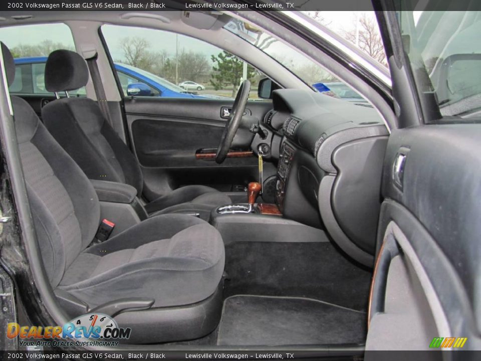 2002 Volkswagen Passat GLS V6 Sedan Black / Black Photo #10