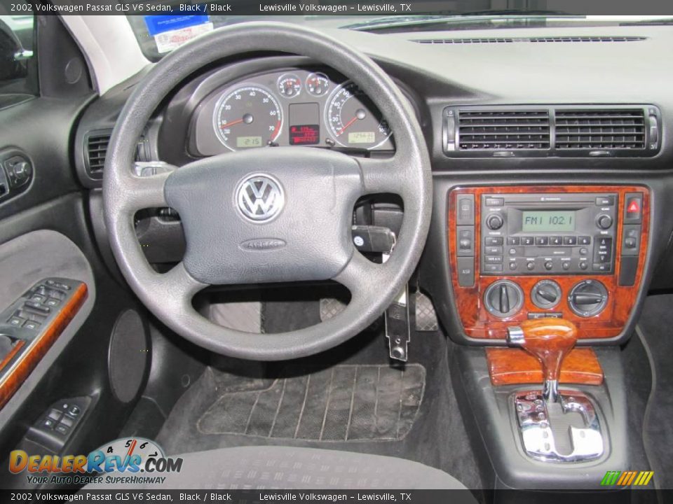 2002 Volkswagen Passat GLS V6 Sedan Black / Black Photo #15