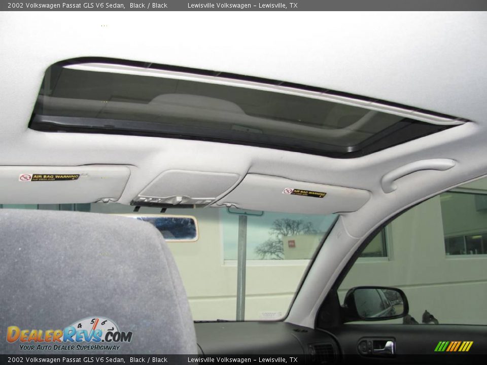 2002 Volkswagen Passat GLS V6 Sedan Black / Black Photo #18