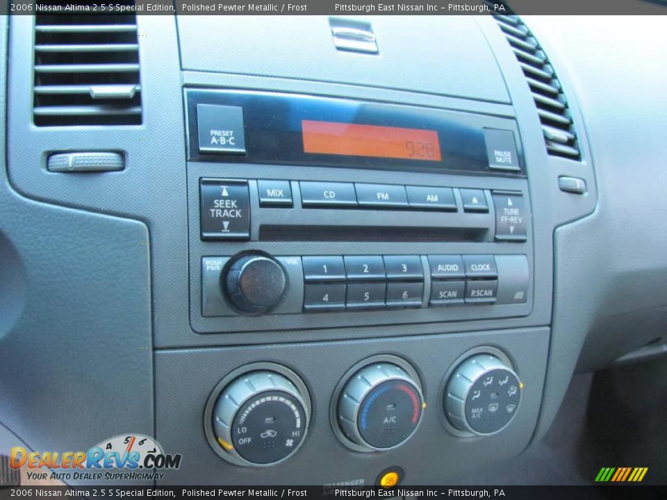 2006 Nissan Altima 2.5 S Special Edition Polished Pewter Metallic / Frost Photo #11