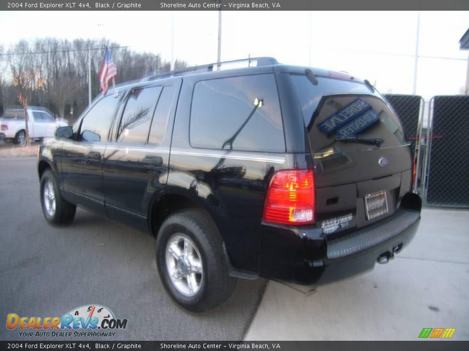 2004 Ford Explorer XLT 4x4 Black / Graphite Photo #4