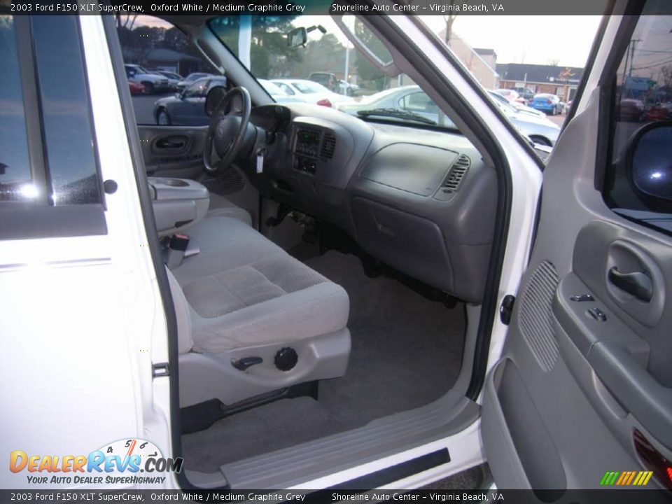 2003 Ford F150 XLT SuperCrew Oxford White / Medium Graphite Grey Photo #14