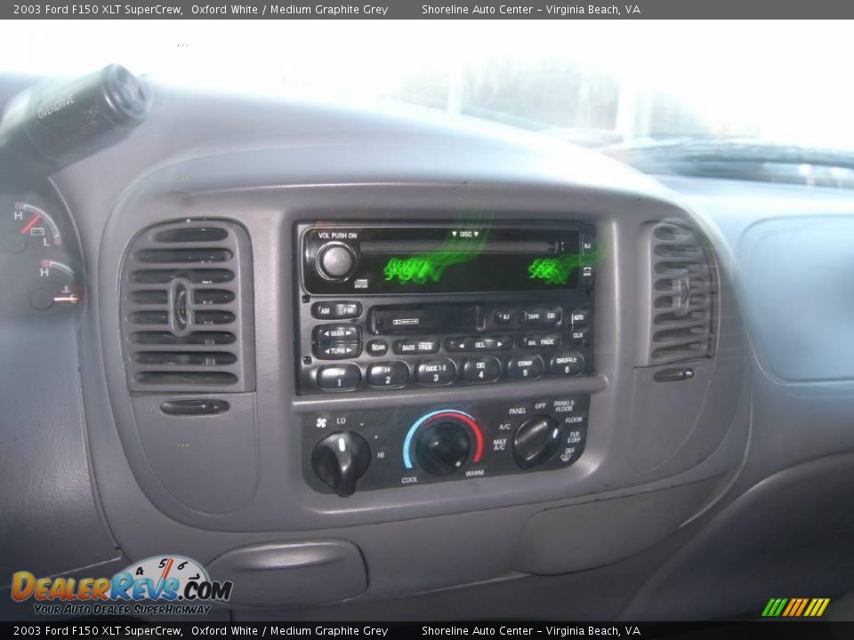 2003 Ford F150 XLT SuperCrew Oxford White / Medium Graphite Grey Photo #17