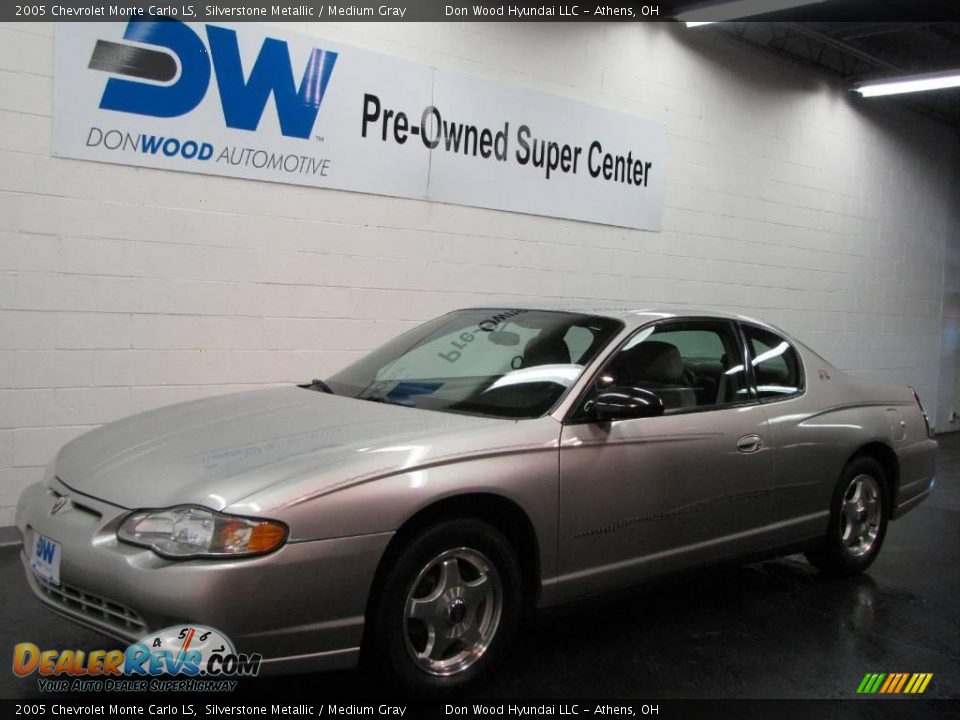 2005 Chevrolet Monte Carlo LS Silverstone Metallic / Medium Gray Photo #2