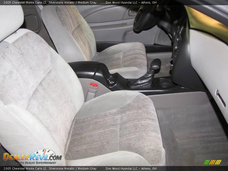2005 Chevrolet Monte Carlo LS Silverstone Metallic / Medium Gray Photo #10
