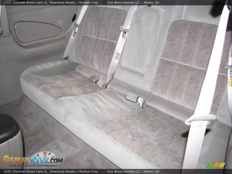 2005 Chevrolet Monte Carlo LS Silverstone Metallic / Medium Gray Photo #11