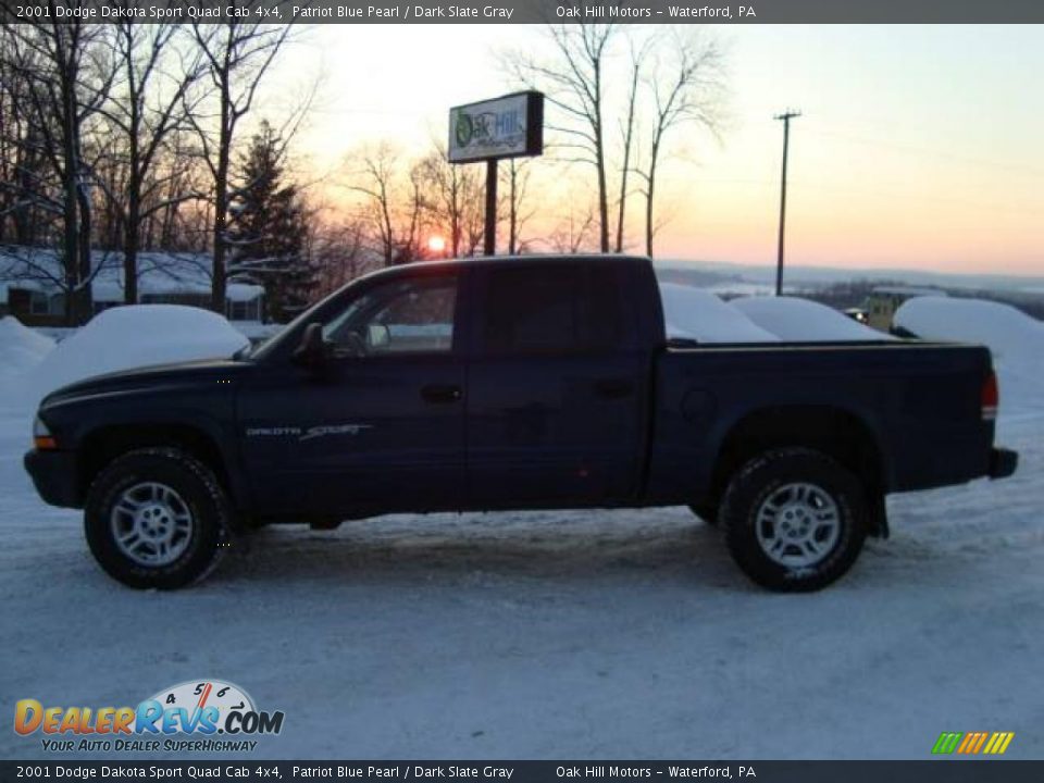 2001 Dodge Dakota Sport Quad Cab 4x4 Patriot Blue Pearl / Dark Slate Gray Photo #3