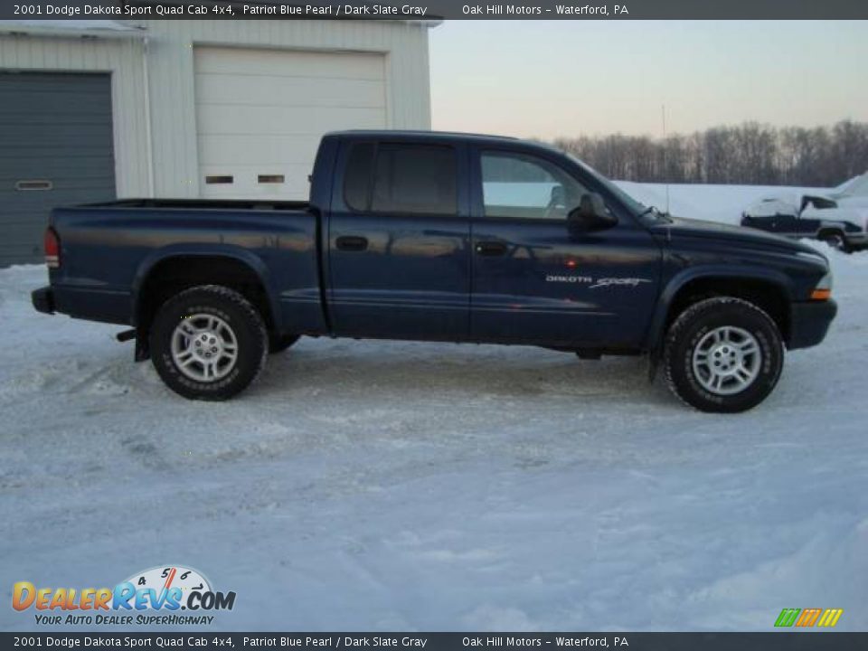 2001 Dodge Dakota Sport Quad Cab 4x4 Patriot Blue Pearl / Dark Slate Gray Photo #5