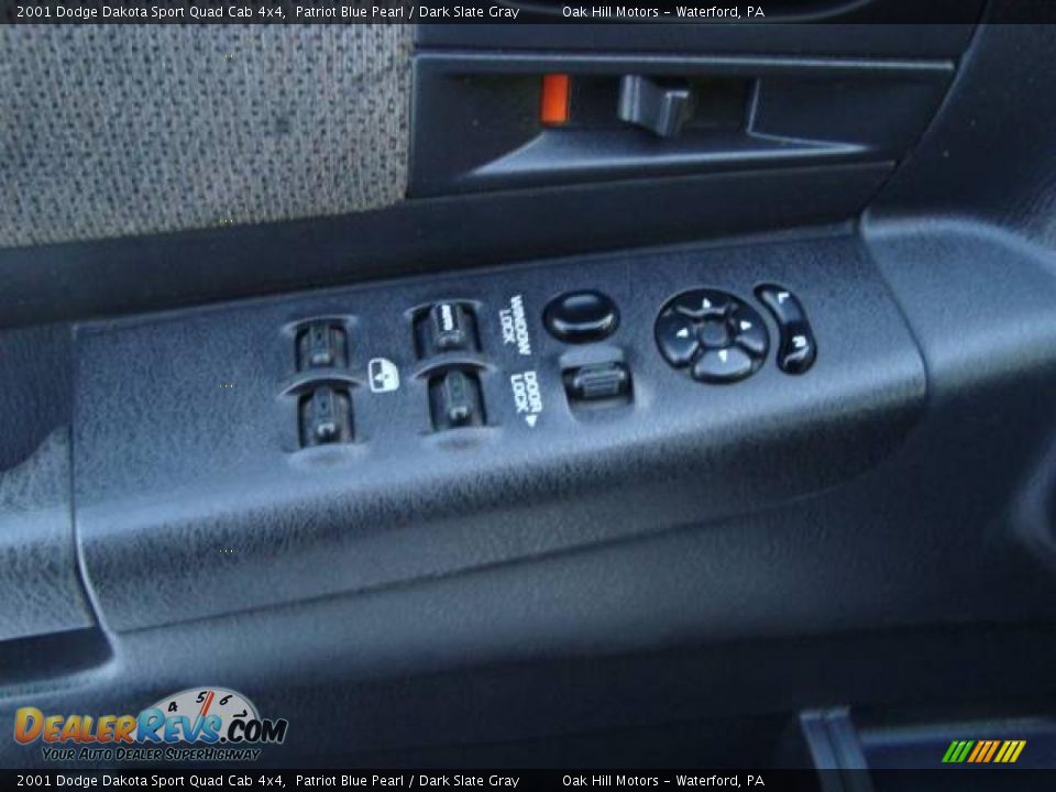 2001 Dodge Dakota Sport Quad Cab 4x4 Patriot Blue Pearl / Dark Slate Gray Photo #11
