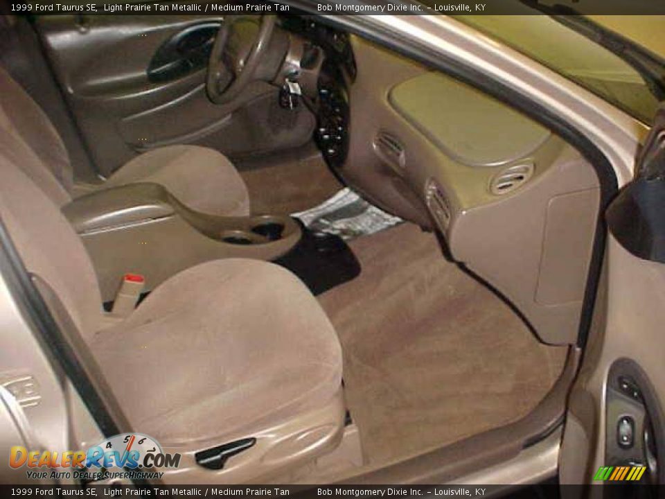 1999 Ford Taurus SE Light Prairie Tan Metallic / Medium Prairie Tan Photo #6
