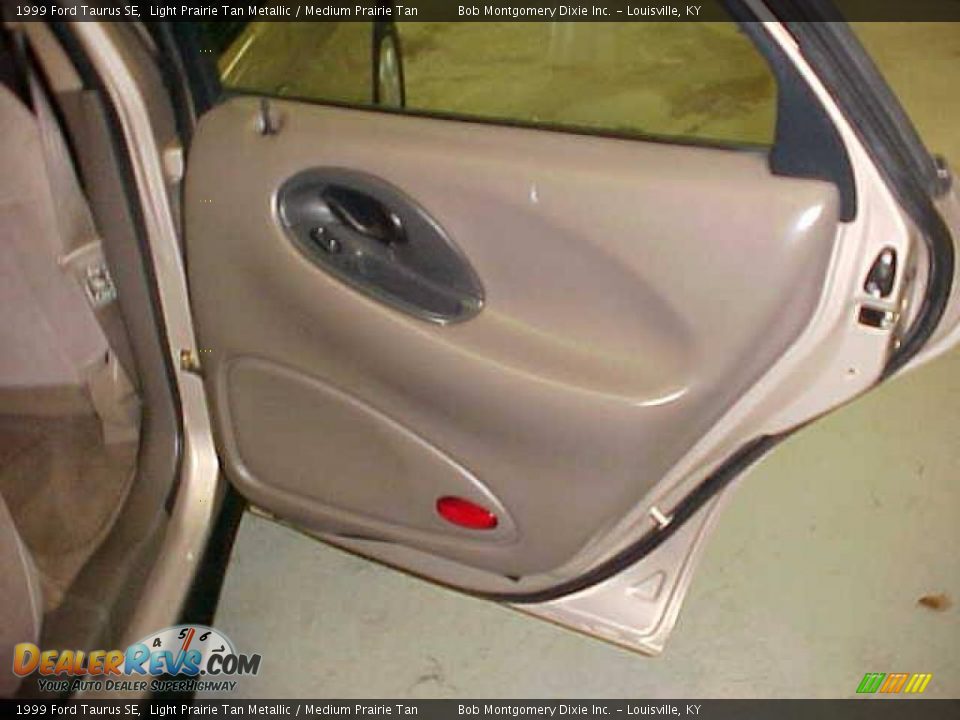 1999 Ford Taurus SE Light Prairie Tan Metallic / Medium Prairie Tan Photo #7