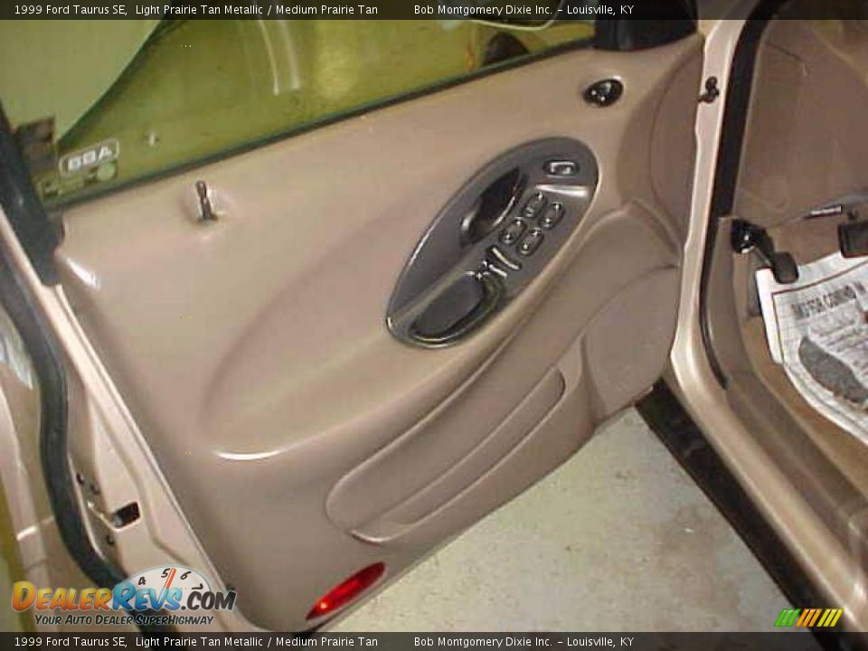 1999 Ford Taurus SE Light Prairie Tan Metallic / Medium Prairie Tan Photo #13