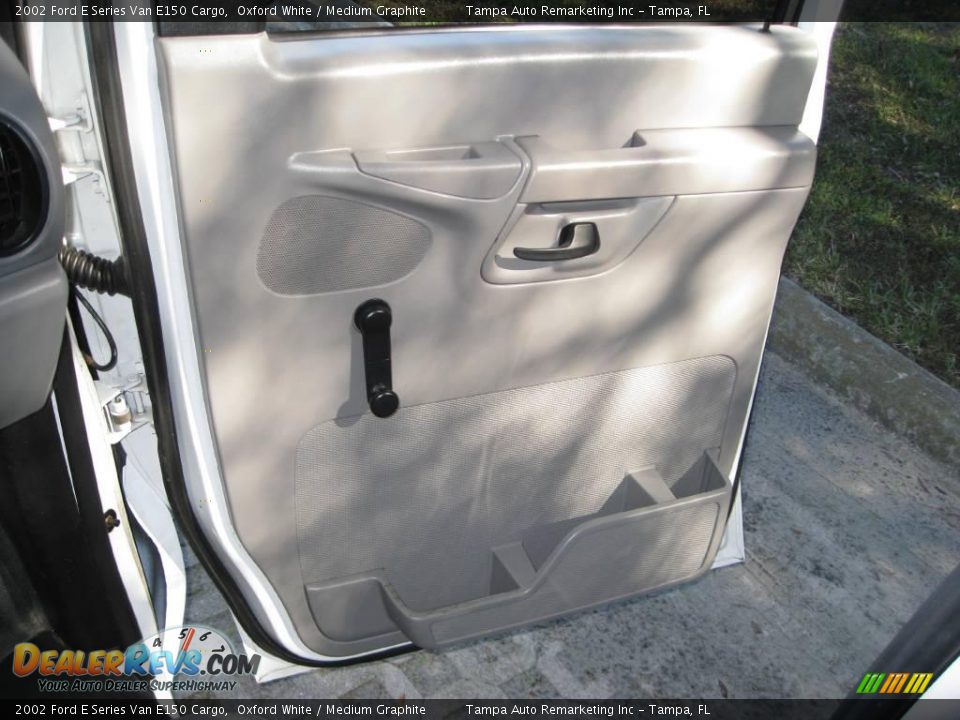 2002 Ford E Series Van E150 Cargo Oxford White / Medium Graphite Photo #31