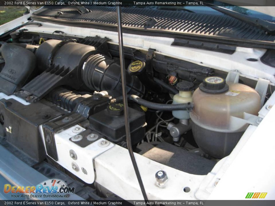 2002 Ford E Series Van E150 Cargo Oxford White / Medium Graphite Photo #35