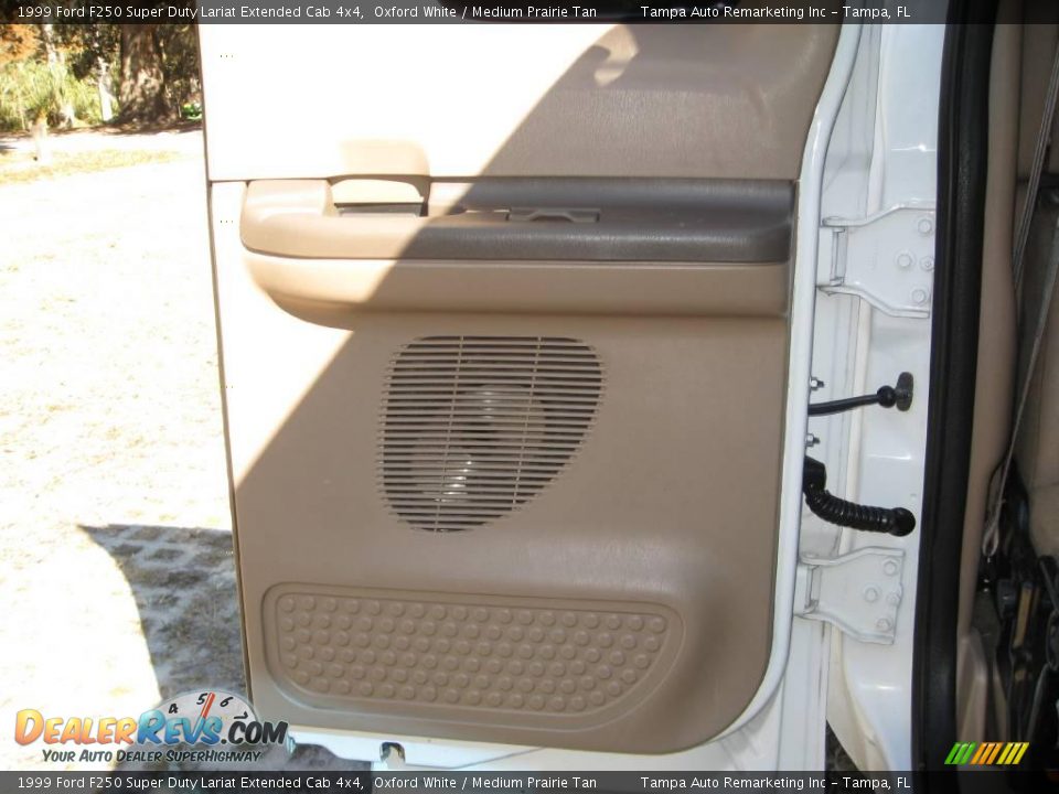 1999 Ford F250 Super Duty Lariat Extended Cab 4x4 Oxford White / Medium Prairie Tan Photo #22
