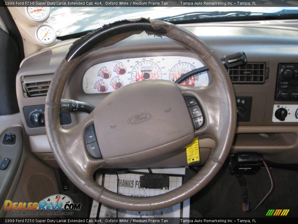 1999 Ford F250 Super Duty Lariat Extended Cab 4x4 Oxford White / Medium Prairie Tan Photo #29