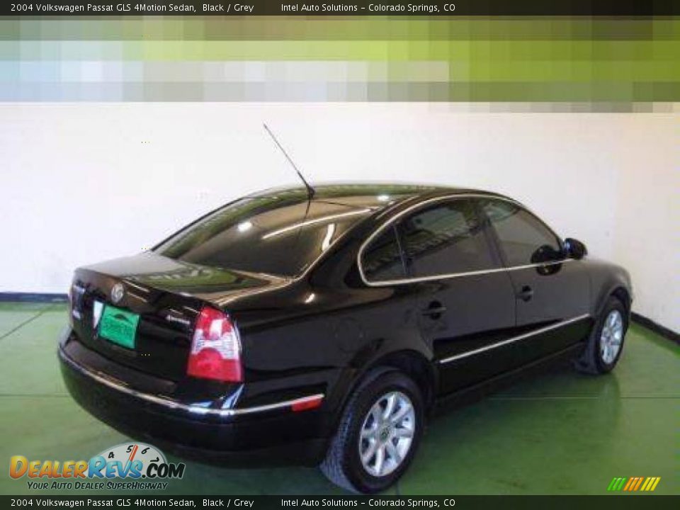 2004 Volkswagen Passat GLS 4Motion Sedan Black / Grey Photo #6