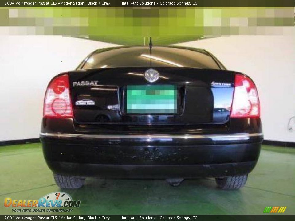 2004 Volkswagen Passat GLS 4Motion Sedan Black / Grey Photo #9
