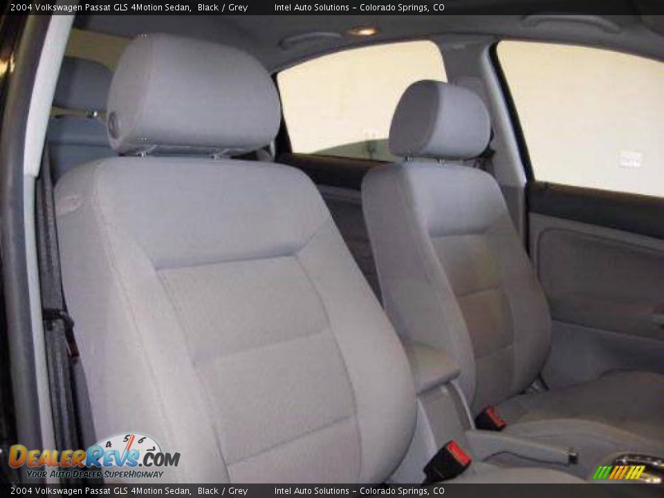 2004 Volkswagen Passat GLS 4Motion Sedan Black / Grey Photo #25