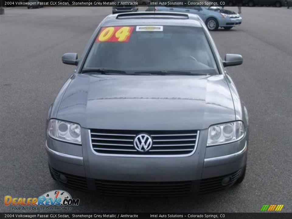 2004 Volkswagen Passat GLX Sedan Stonehenge Grey Metallic / Anthracite Photo #1