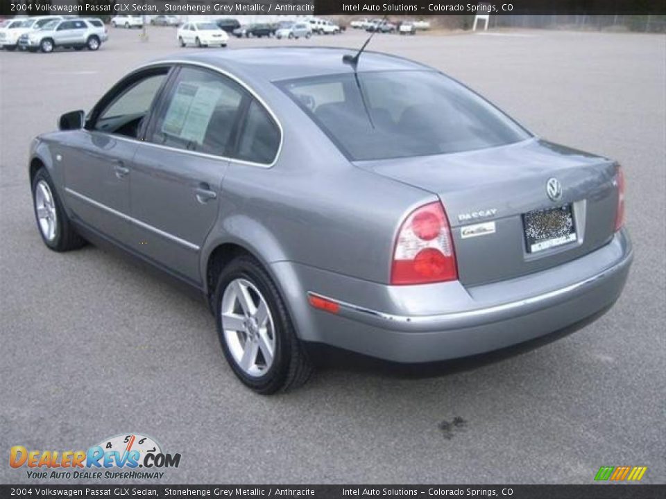 2004 Volkswagen Passat GLX Sedan Stonehenge Grey Metallic / Anthracite Photo #6