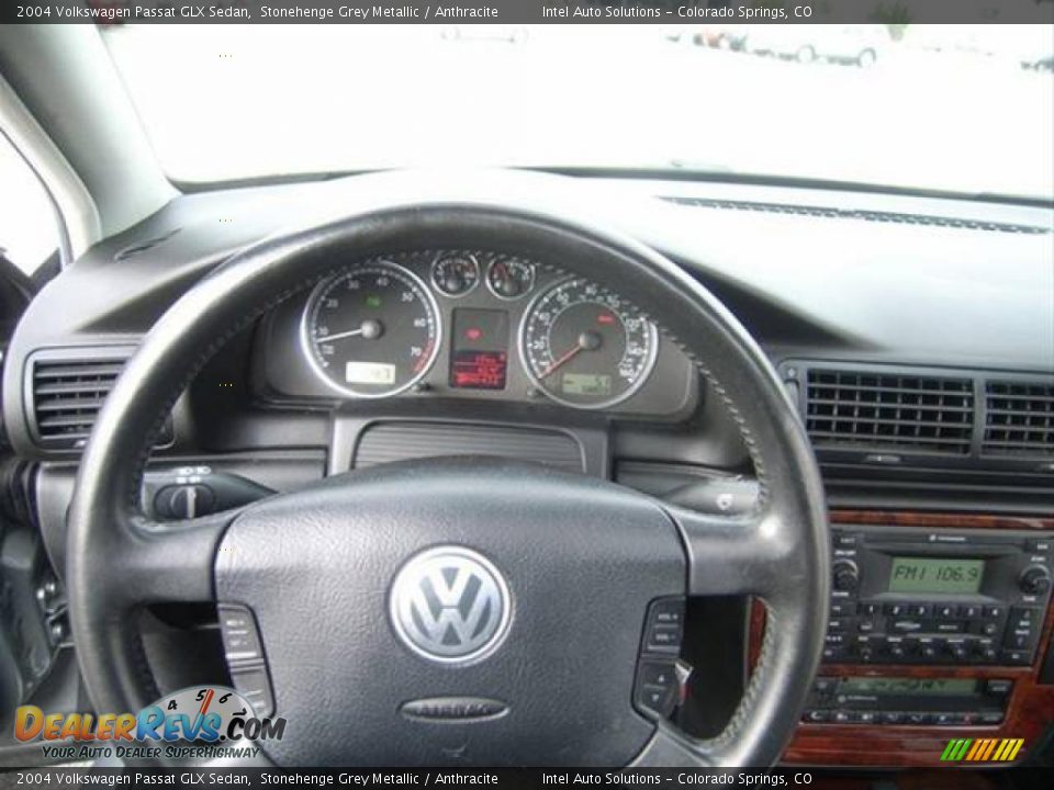 2004 Volkswagen Passat GLX Sedan Stonehenge Grey Metallic / Anthracite Photo #12
