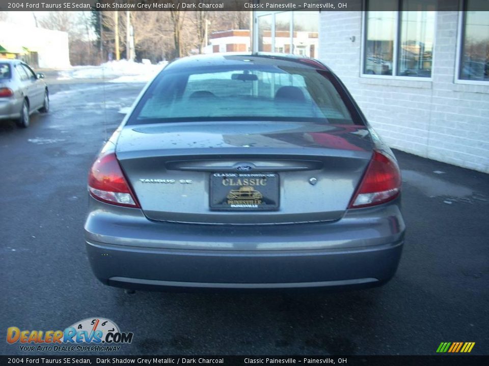 2004 Ford Taurus SE Sedan Dark Shadow Grey Metallic / Dark Charcoal Photo #4